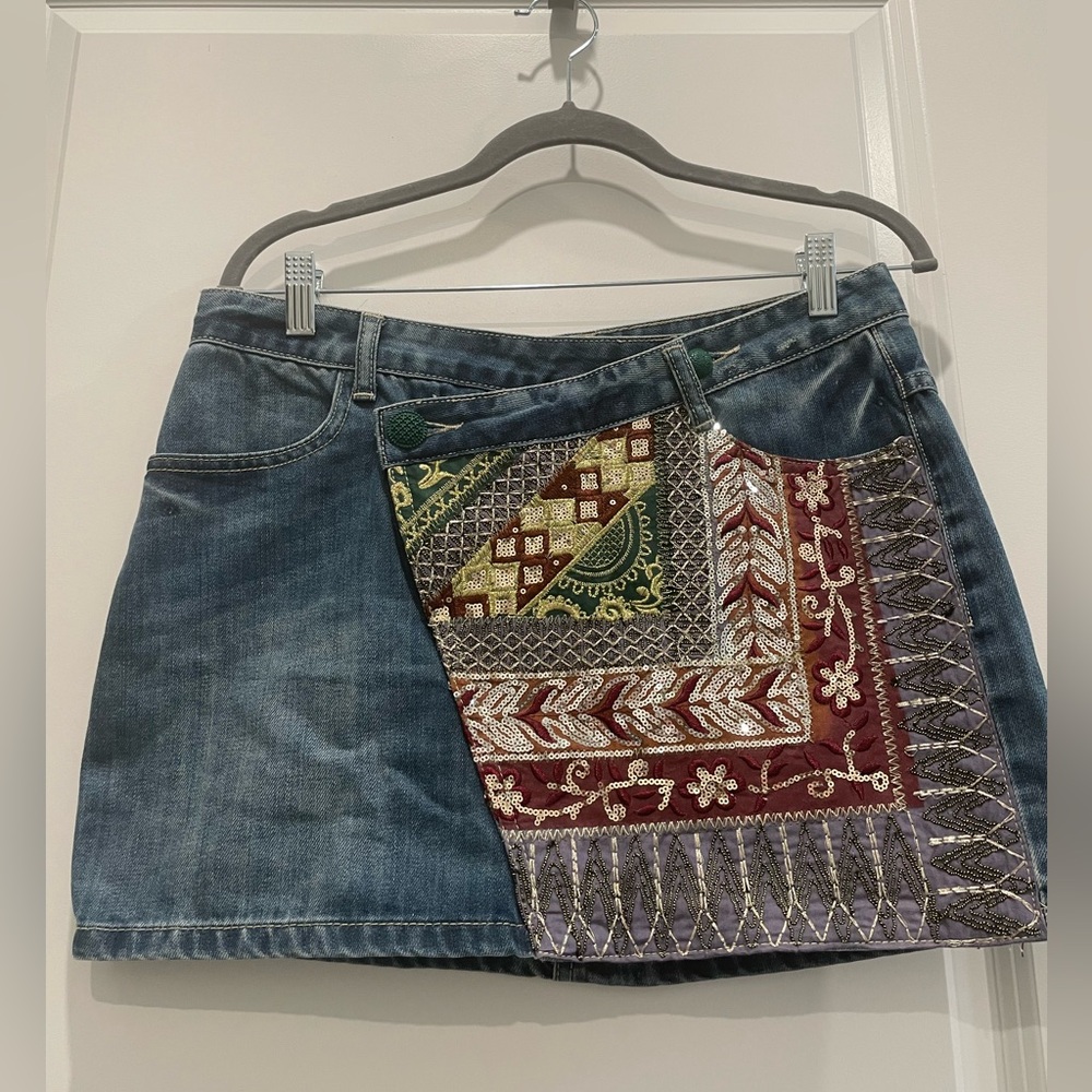 Beautiful Denim Skirt with sparkly accent